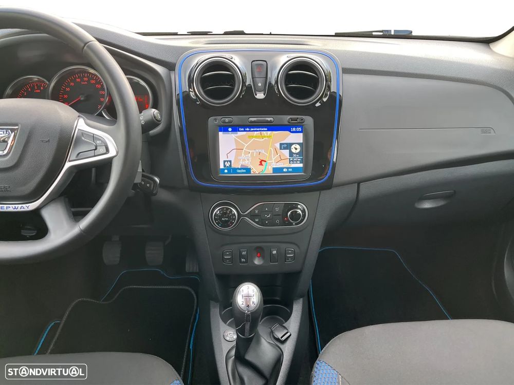 Dacia Sandero - 11