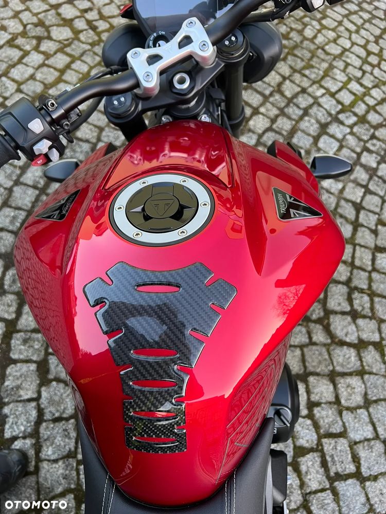 Triumph Street Triple - 5