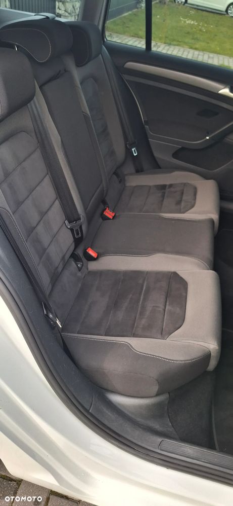 Volkswagen Golf 1.6 TDI BMT Highline - 29