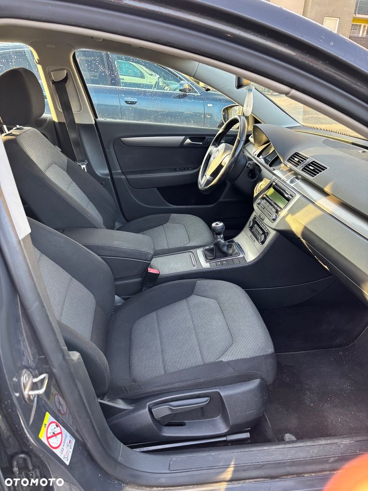 Volkswagen Passat 1.4 TSI Trendline - 14