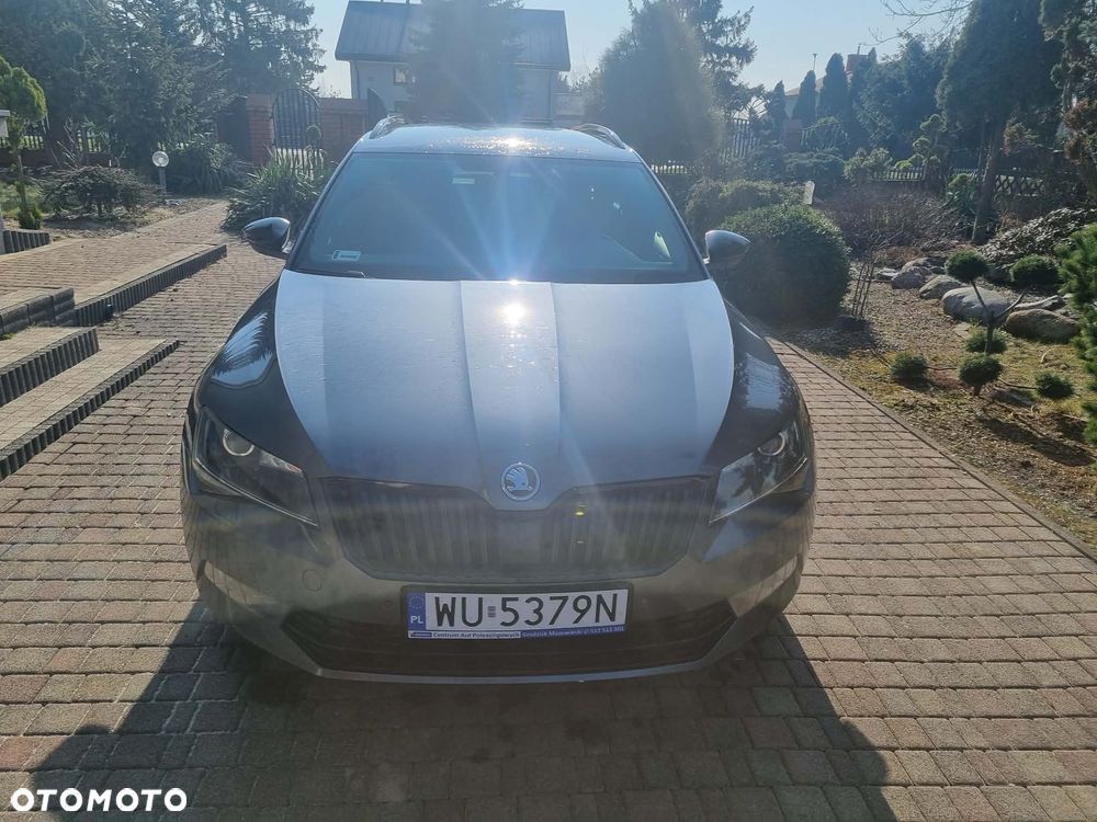 Skoda Superb 2.0 TDI Sportline DSG - 2