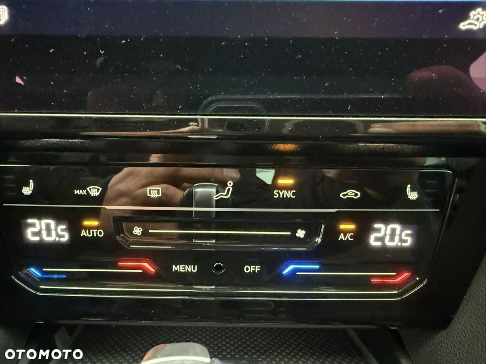 Volkswagen Passat - 25