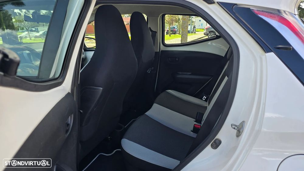 Toyota Aygo 1.0 X-Play+AC+X-Touch - 34