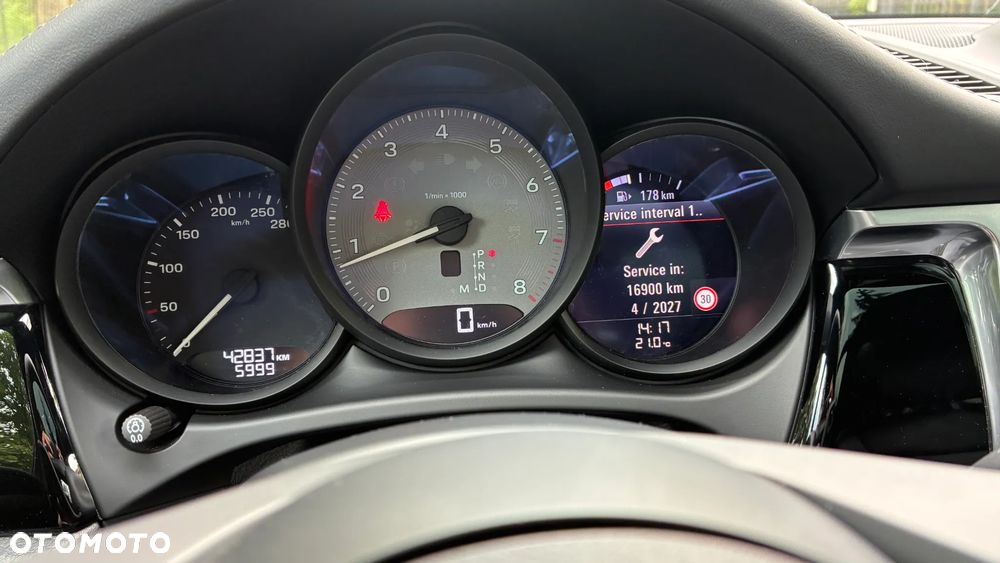 Porsche Macan - 18