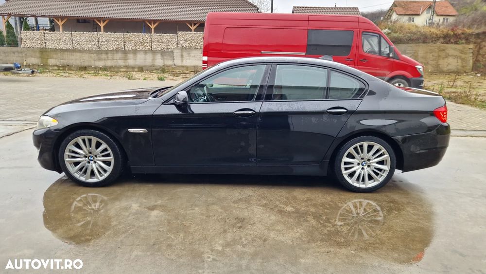 BMW Seria 5 535i Sport-Aut. Luxury Line - 4