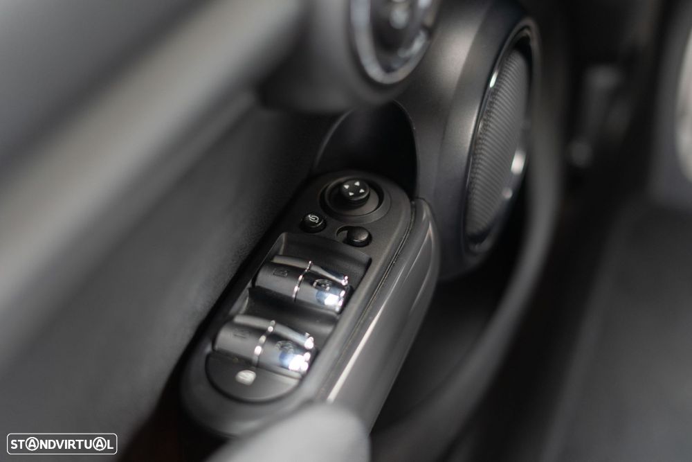 MINI 5 Portas Cooper Premium JCW Auto - 46