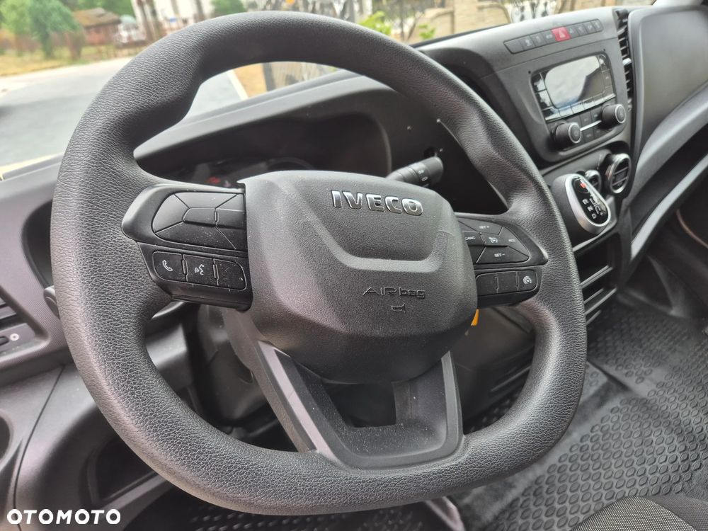 Iveco DAILY 35S18 HIMATIC 3.0 SPROWADZAONY KLIMA MAXI L4H2 - 28