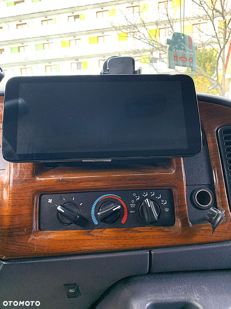 Dodge RAM - 28