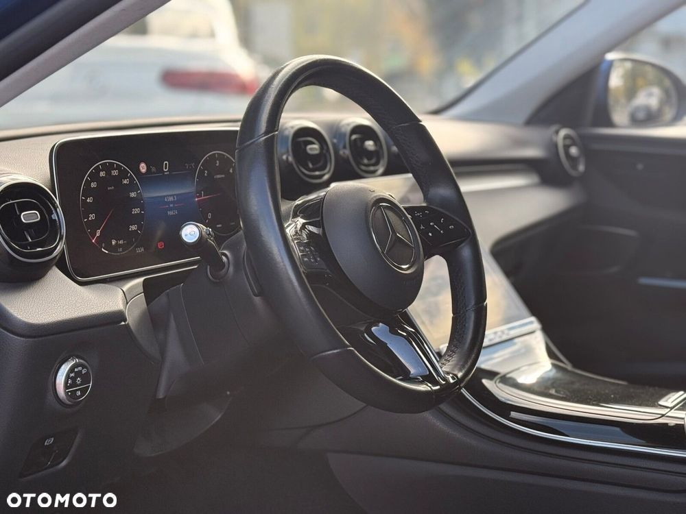 Mercedes-Benz Klasa C 2022