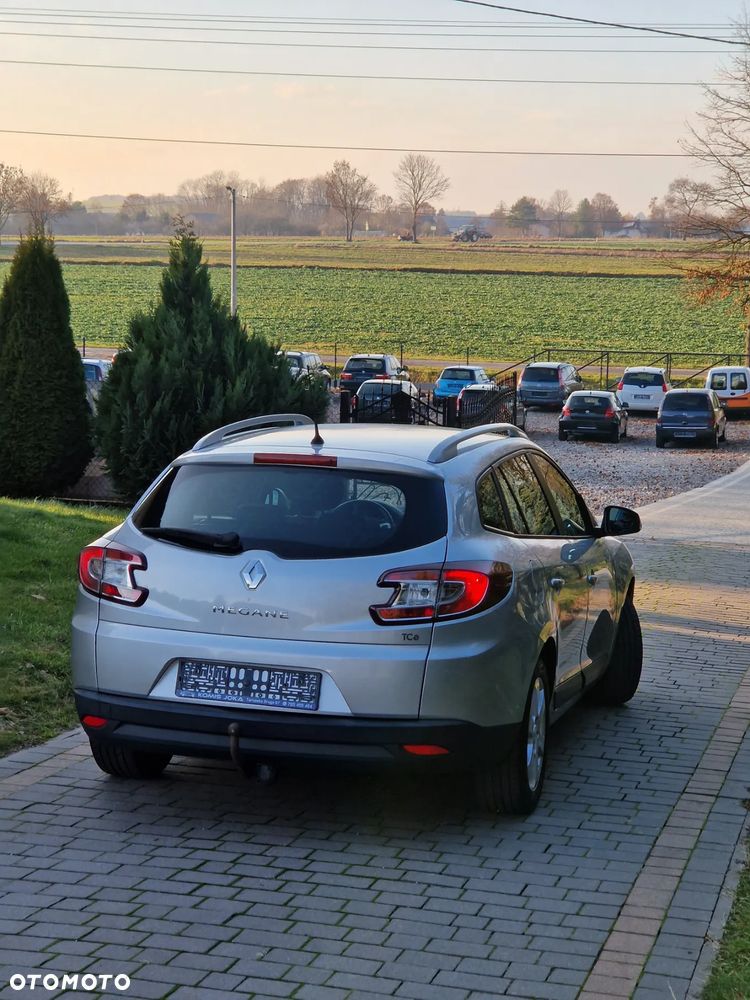 Renault Megane TCe 130 Dynamique - 11