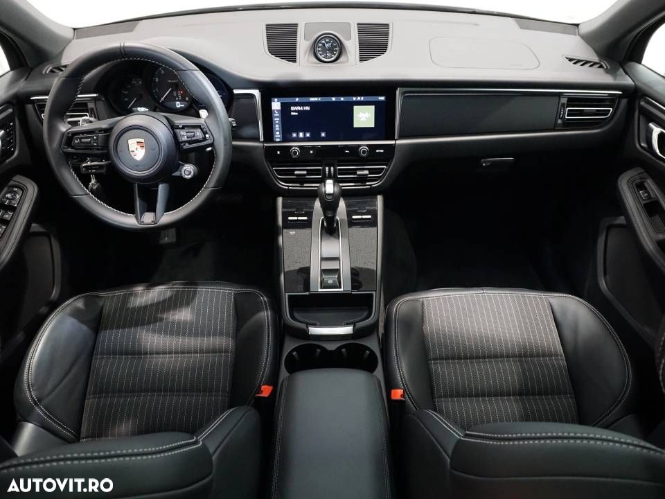 Porsche Macan T - 17