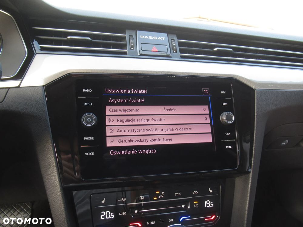 Volkswagen Passat 1.5 TSI EVO Business DSG - 25