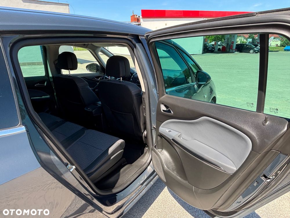 Opel Zafira - 30
