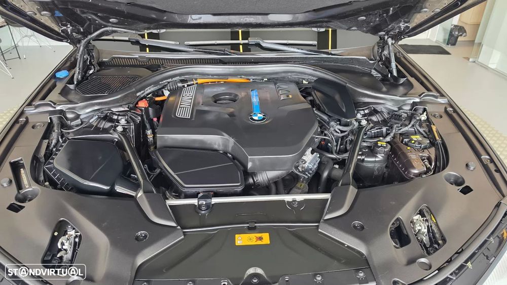 BMW 530 e iPerformance Line Luxury - 27