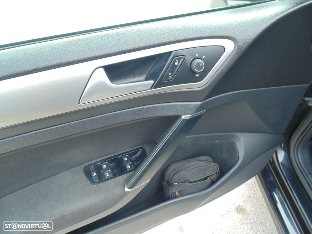 VW Golf Variant 1.6 TDi GPS Edition - 20