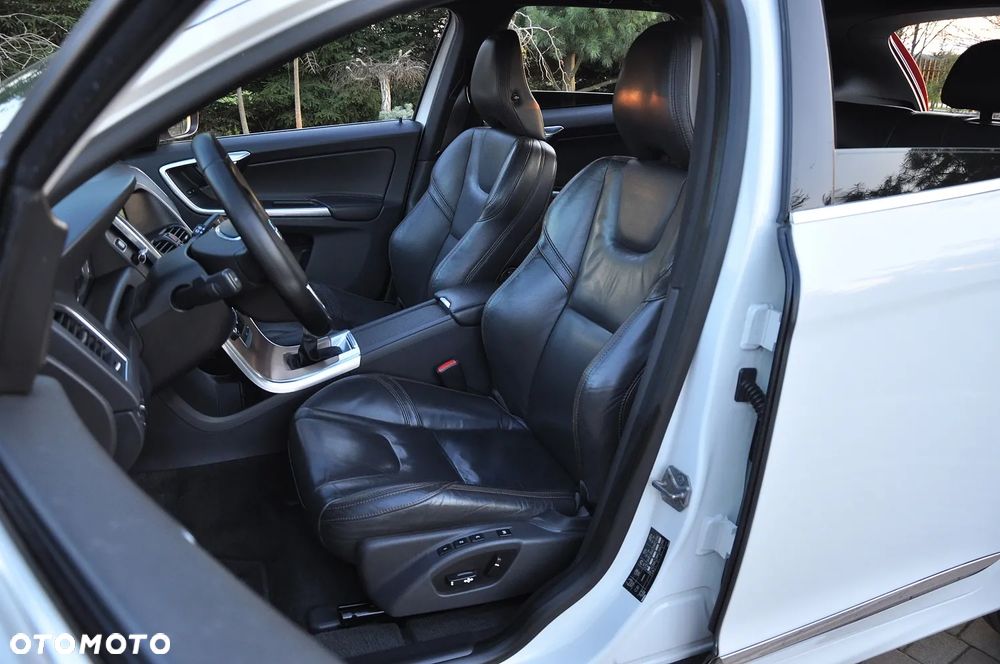 Volvo XC 60 D4 Summum - 19