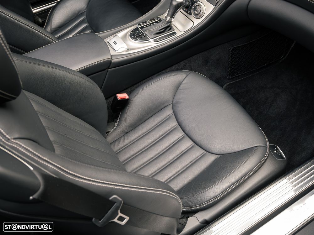 Mercedes-Benz SL 350 Standard - 25