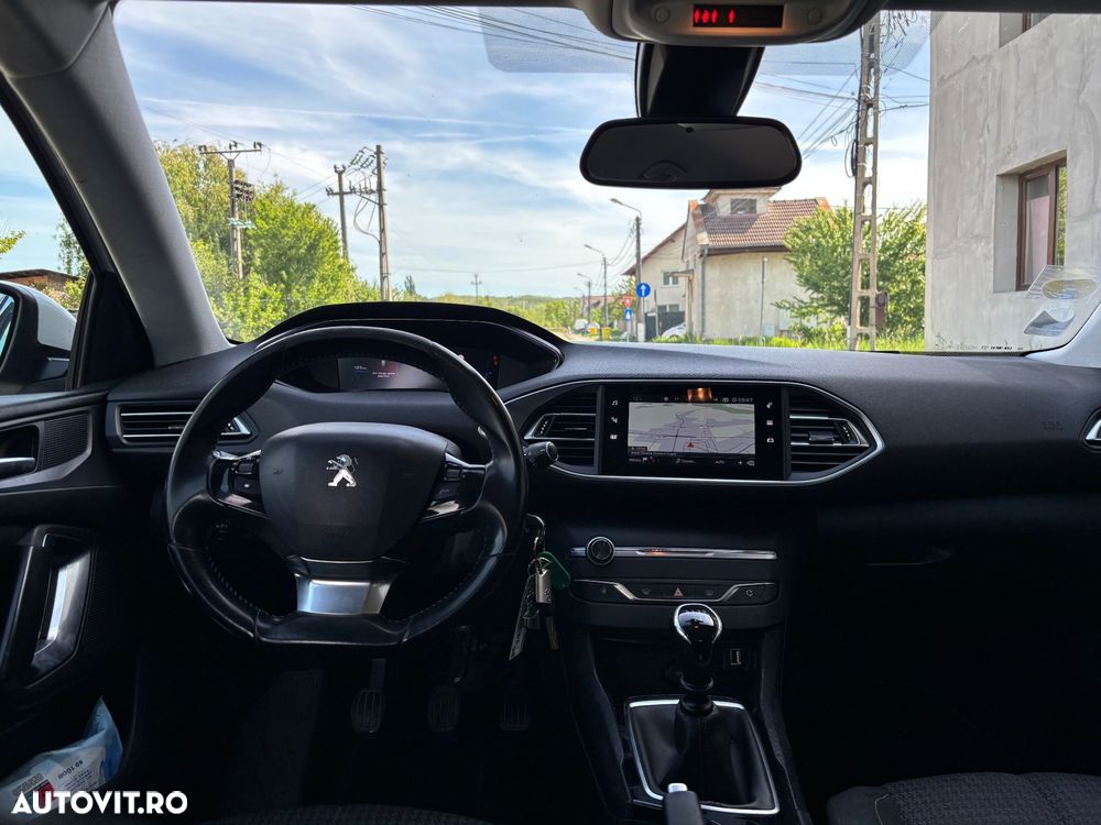 Peugeot 308 BlueHDi 130 Active Pack - 11