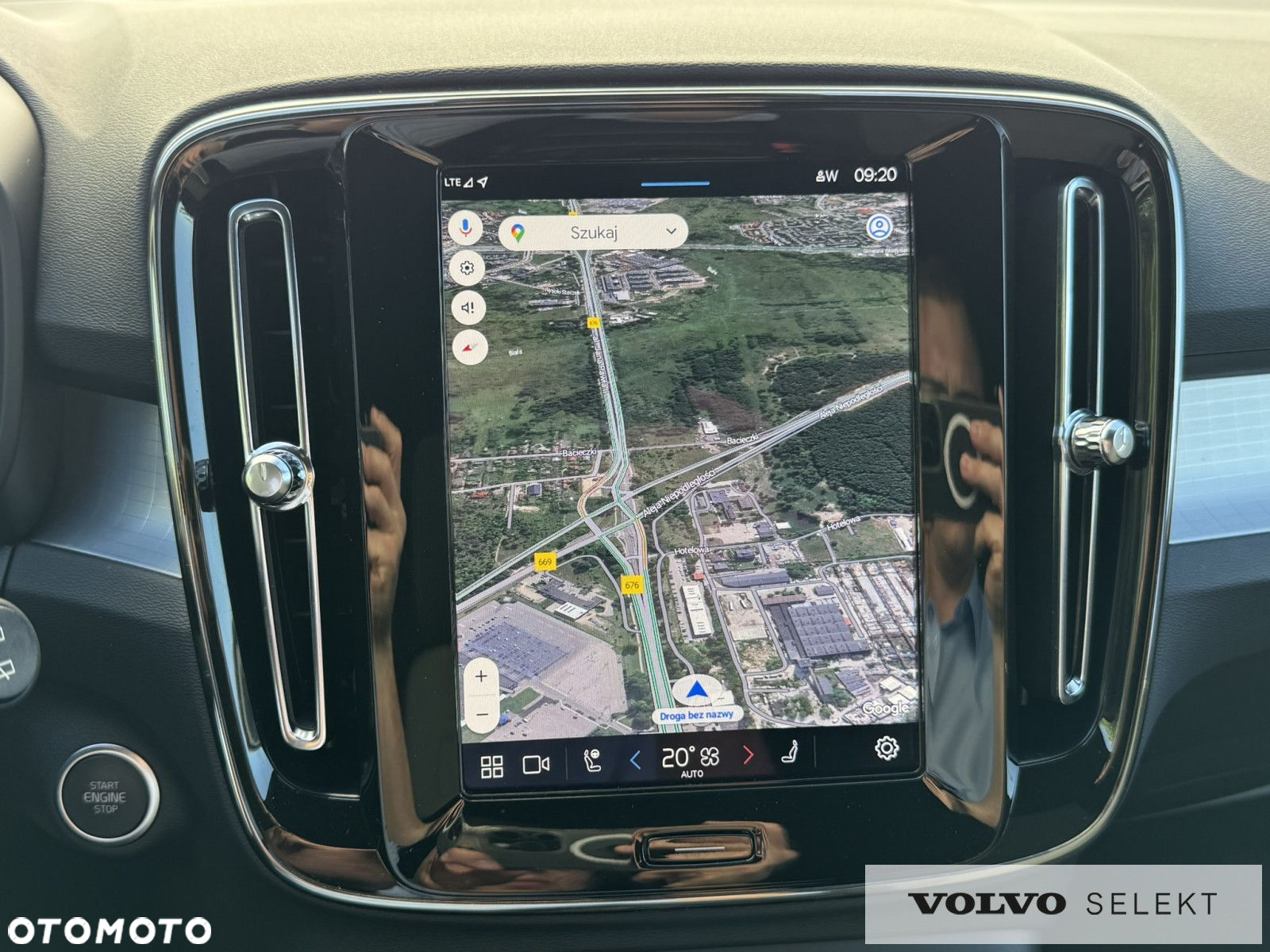 Volvo XC 40 B4 Core - 23