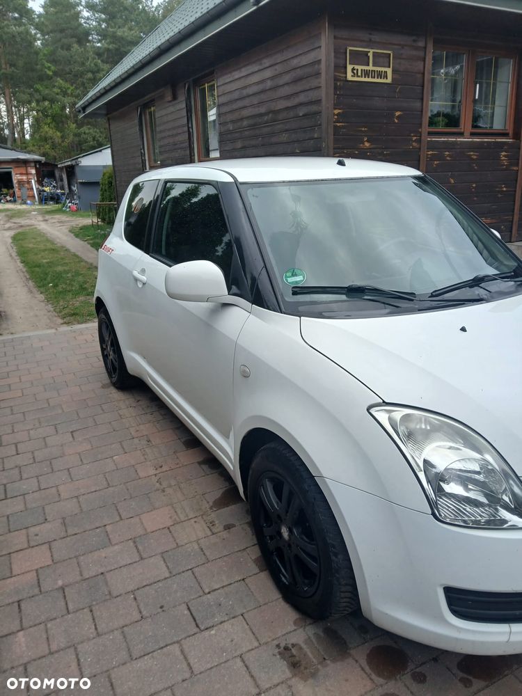 Suzuki Swift - 7