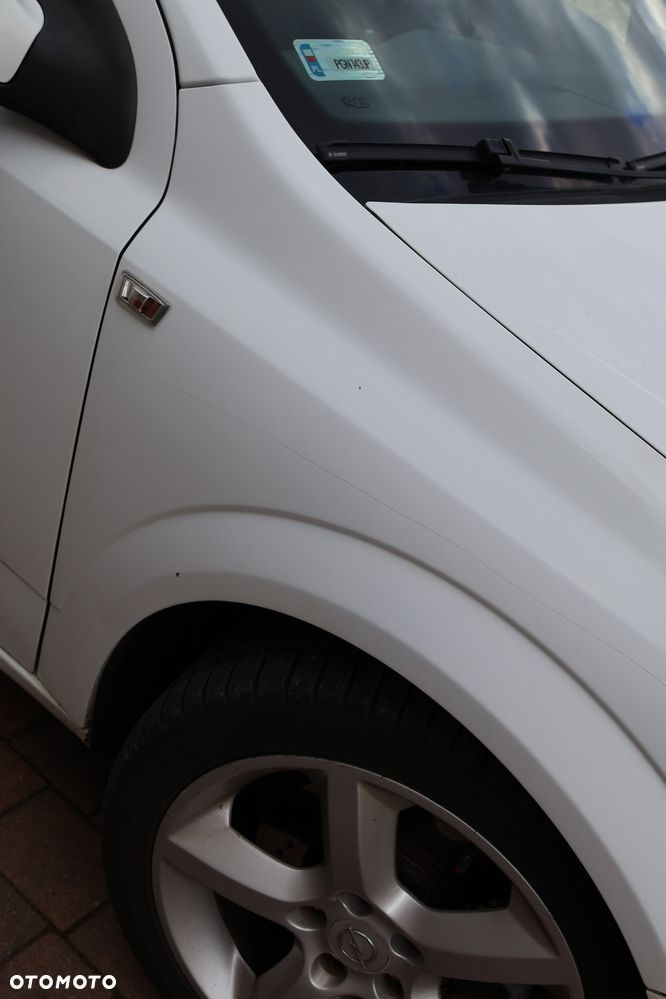 Opel Astra 2.0 T Cosmo - 9
