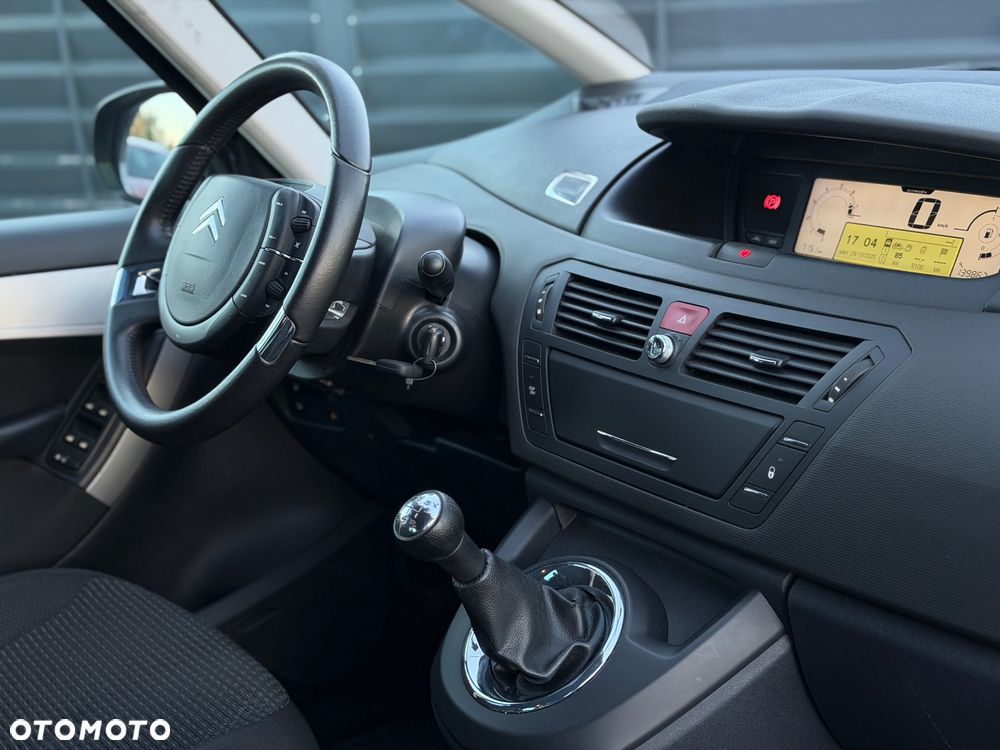 Citroën C4 Picasso - 25
