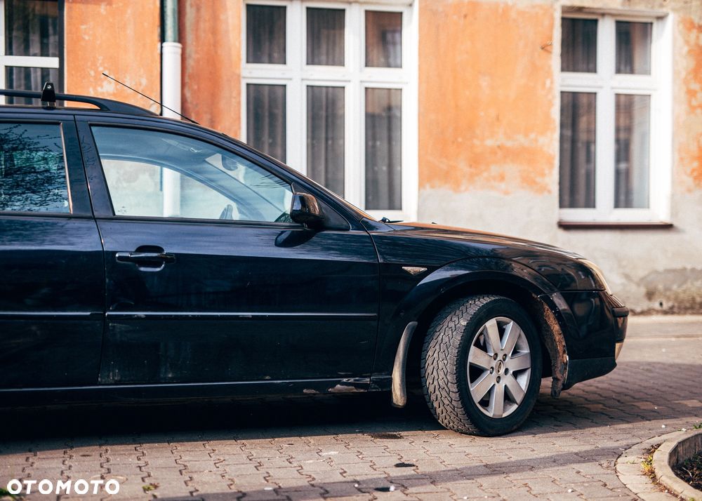 Ford Mondeo 2.0 Trend - 4