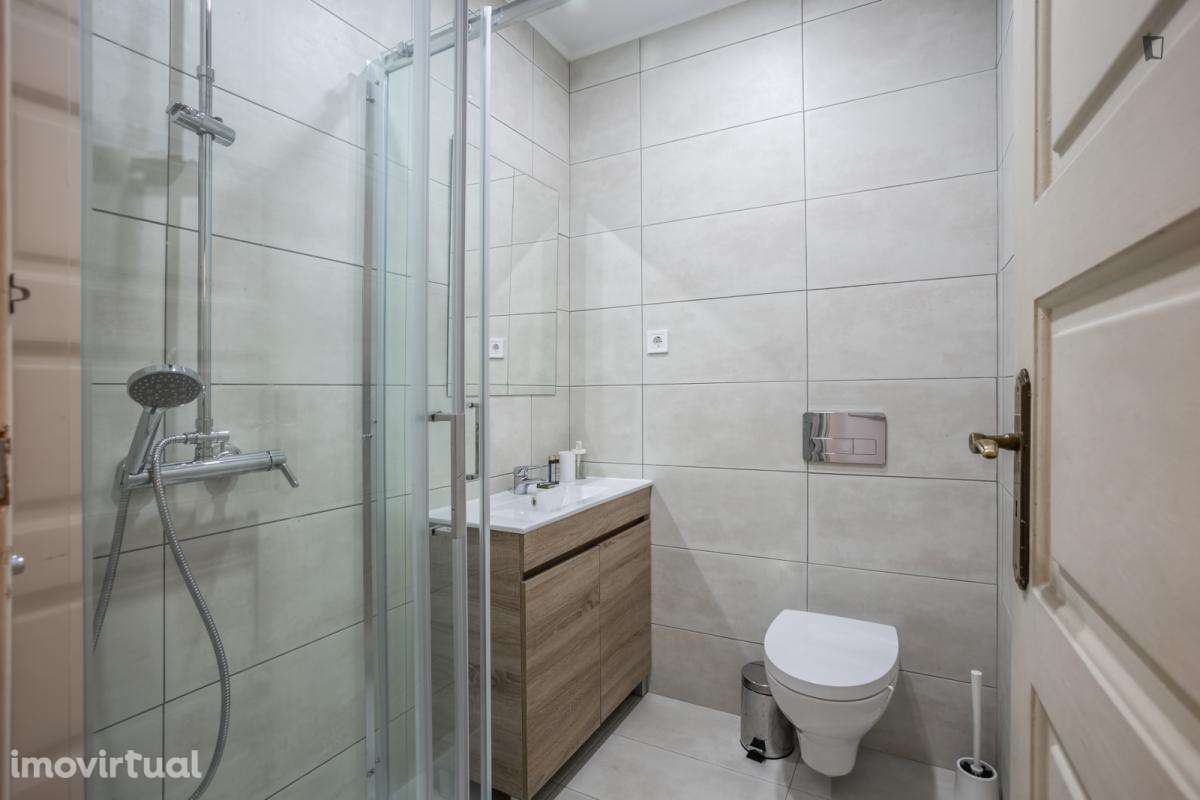 Quarto - localizado em Roma-Areeiro Lisbon - Grande imagem: 5/16