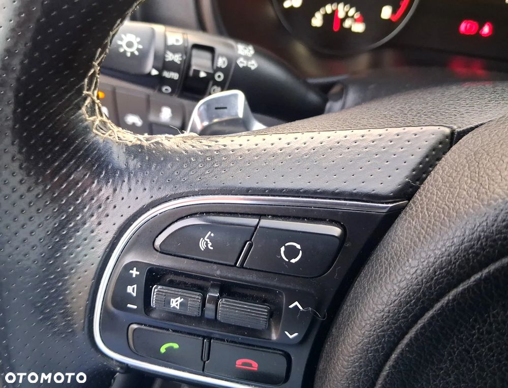 Kia Sportage 1.6 T-GDI AWD DCT GT LINE - 28