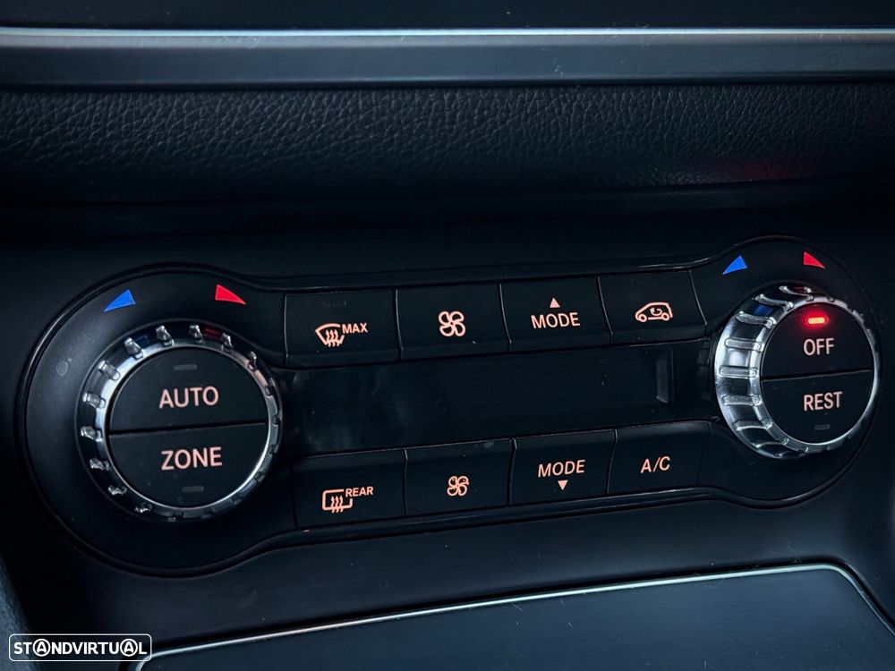 Mercedes-Benz CLA 200 - 14