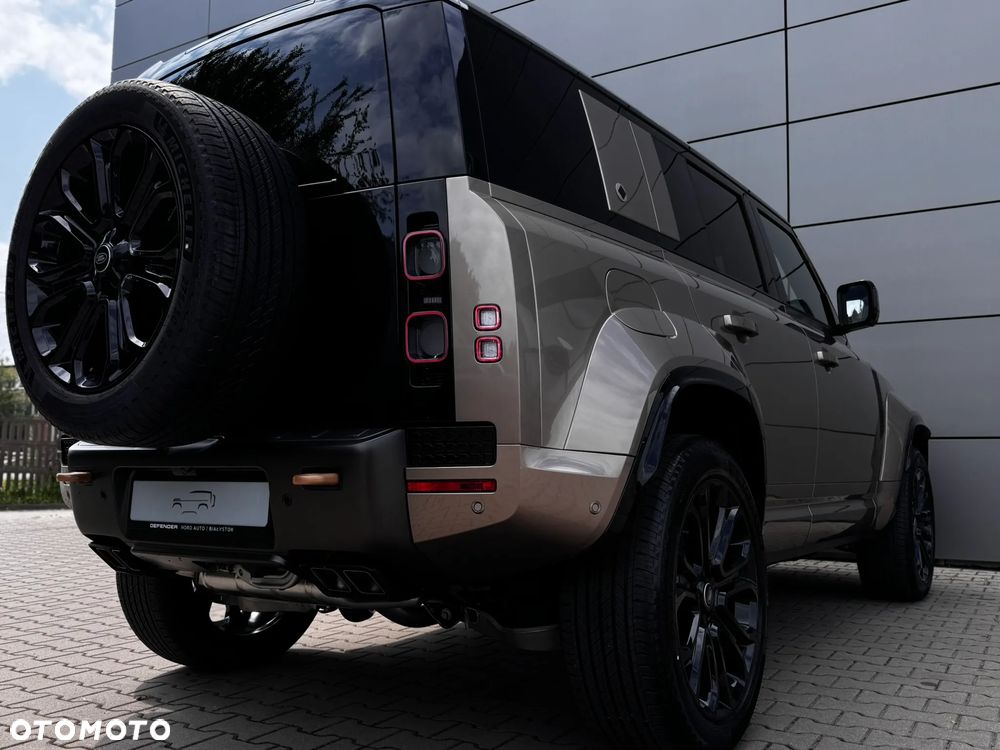 Land Rover Defender 4.4 P635 V8 mHEV Octa - 9