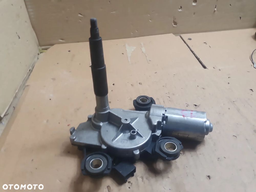 SILNICZEK WYCIERACZKI TYLNEJ CITROEN C4 PICASSO 06-13 r. 0390201840 9654116380 - 3
