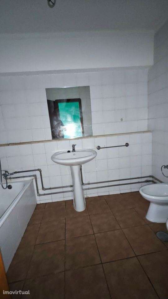 T-1 C/lug. garagem / Ao Hospital São João / Porto - Grande imagem: 5/9