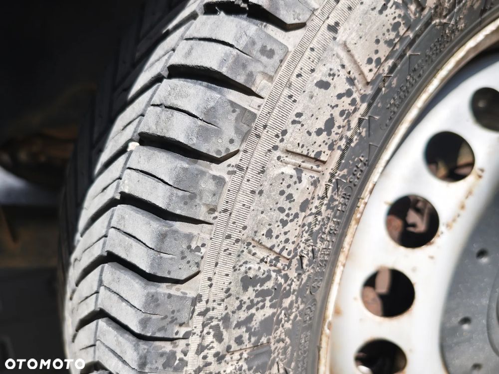 Volkswagen Transporter - 21