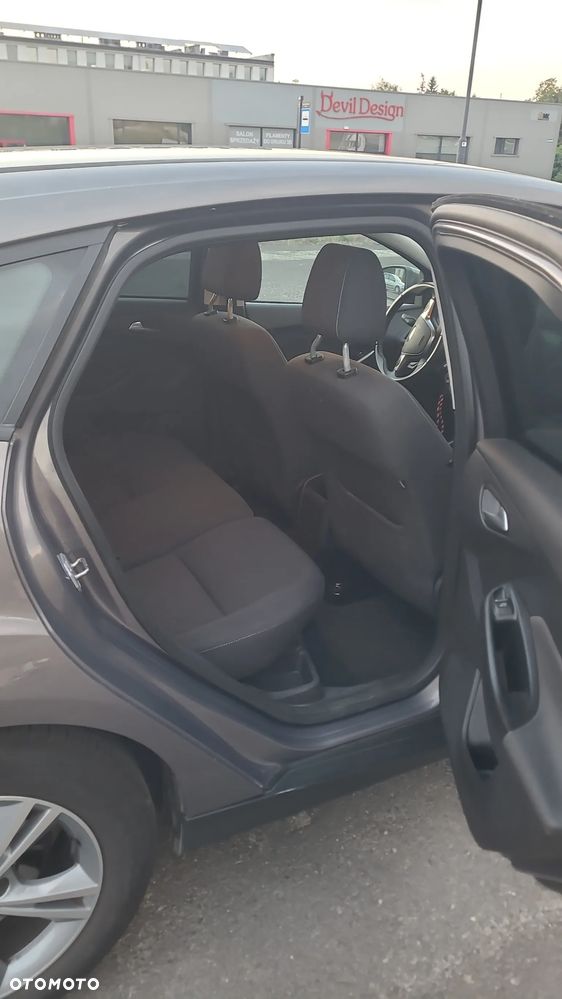 Ford Focus 1.0 EcoBoost Trend - 8
