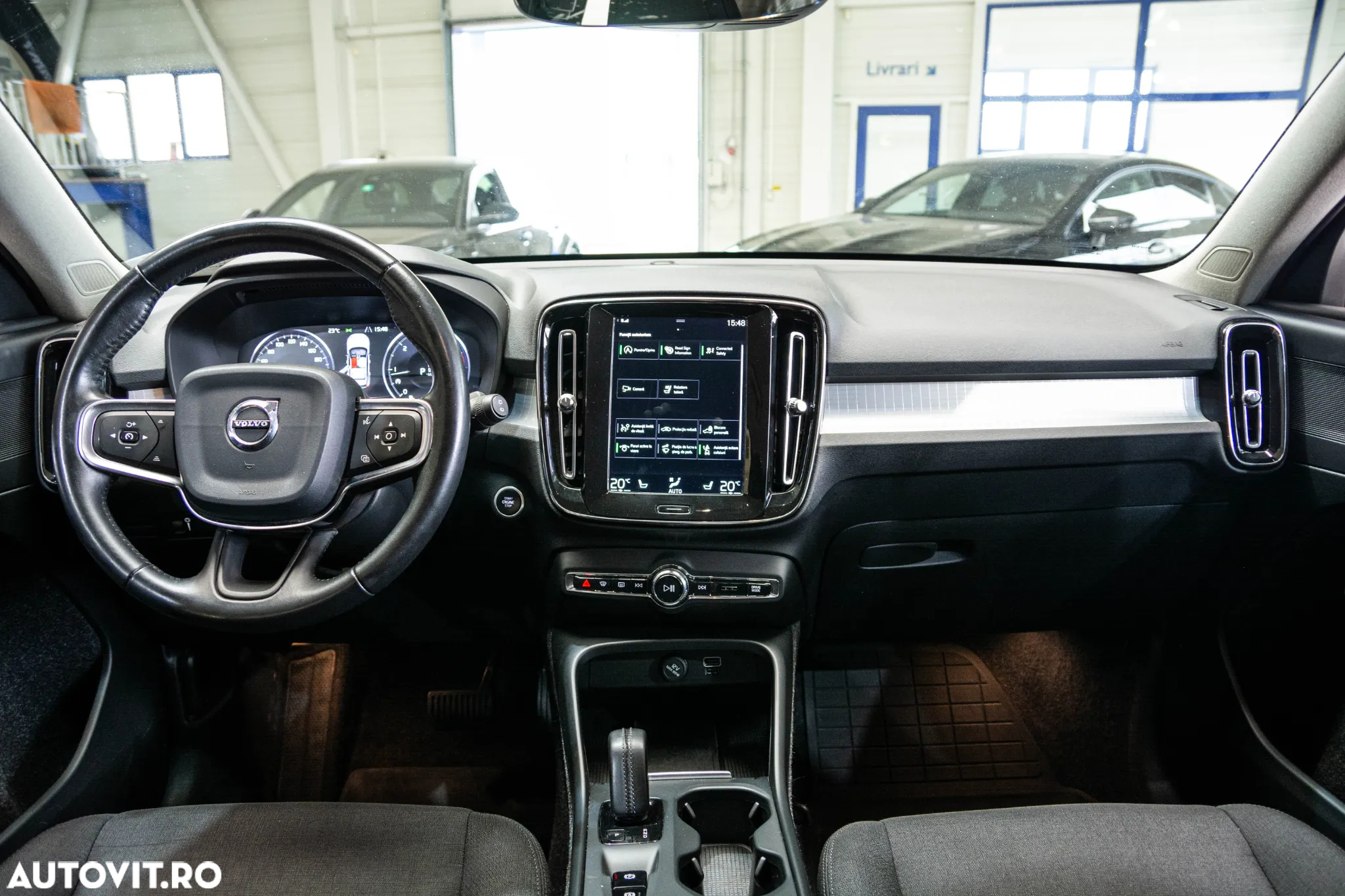Volvo XC 40 D3 AWD Momentum - 30