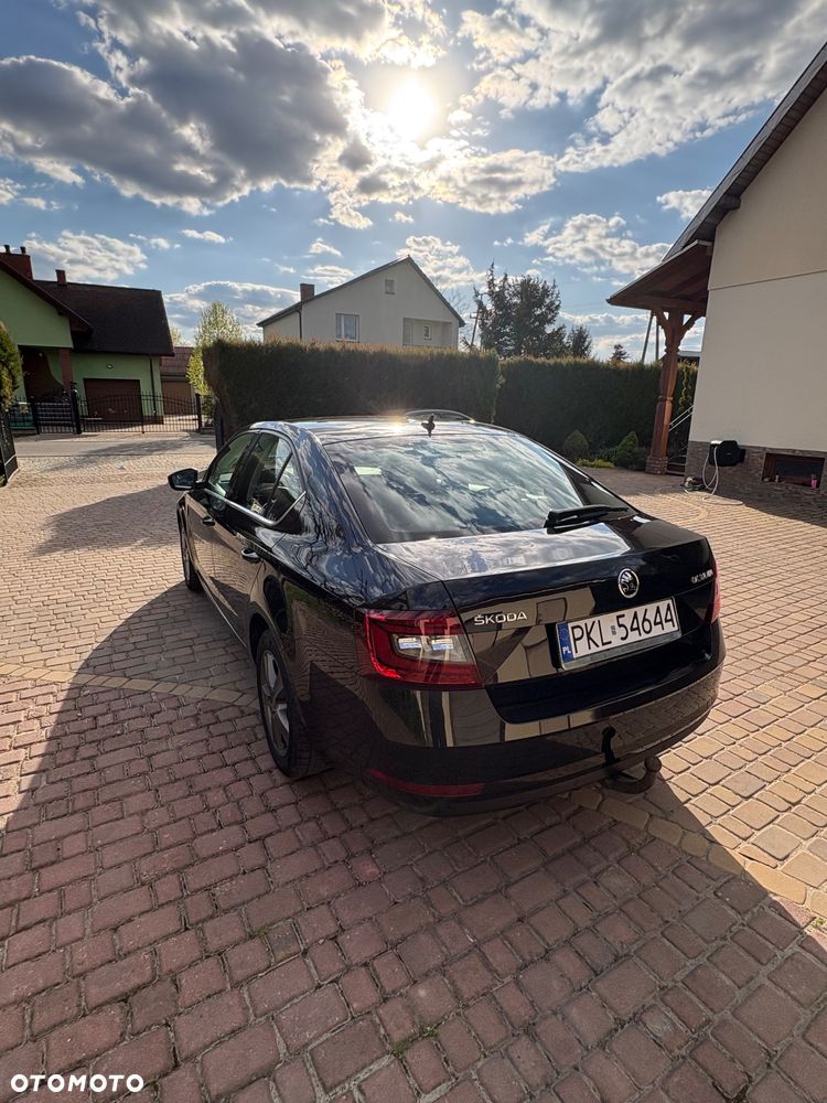 Skoda Octavia 1.6 TDI DSG Style - 2