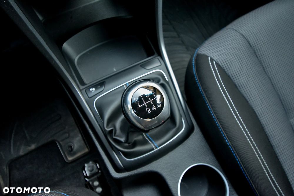 Hyundai i30 1.6 GDI BlueDrive Go - 19