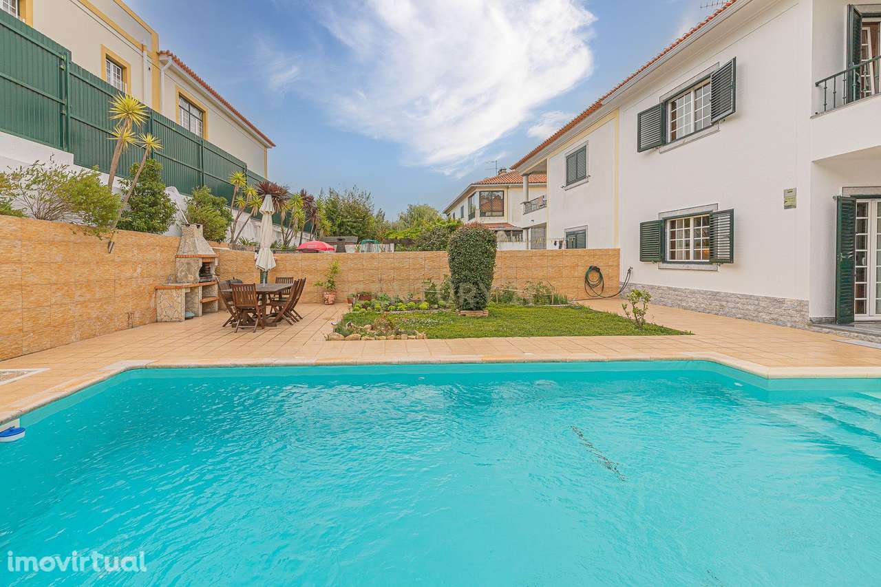 Magnifica  moradia T4 com piscina, Jardim, boas áreas e exposição sola - Grande imagem: 3/58