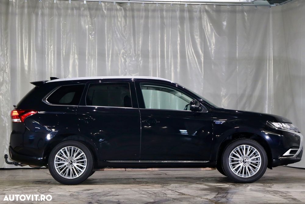 Mitsubishi Outlander PHEV 2.4 L 4X4 Instyle - 39