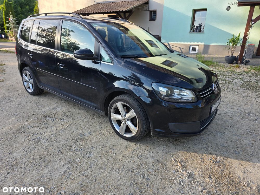 Volkswagen Touran - 1