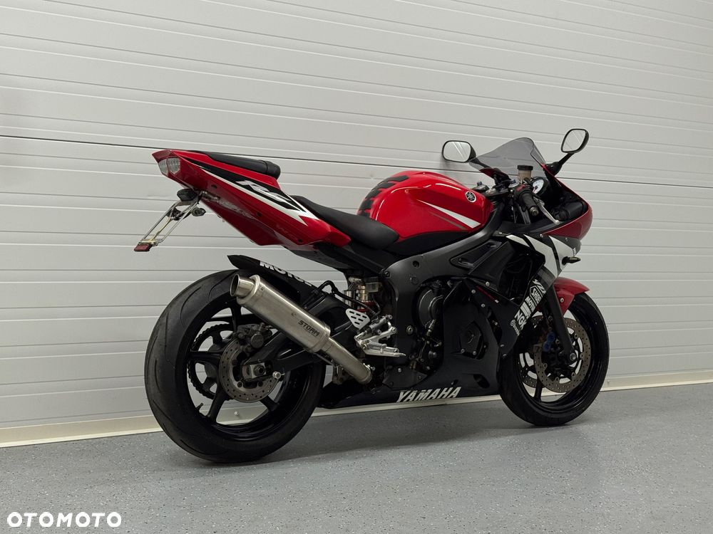 Yamaha R6 - 4