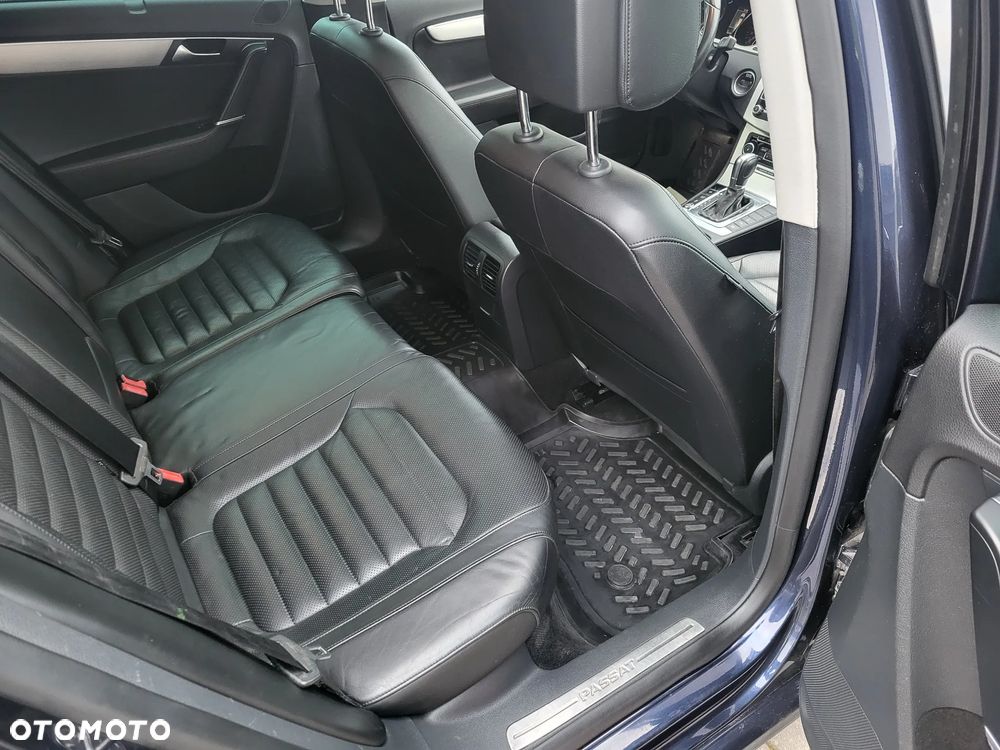 Volkswagen Passat 1.8 TSI Automatik Highline - 19