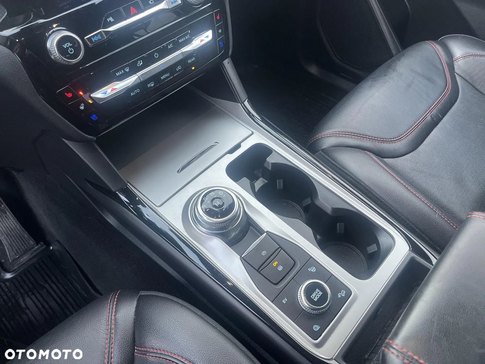 Ford Explorer 3.0 EcoBoost PHEV 4WD ST-Line - 17