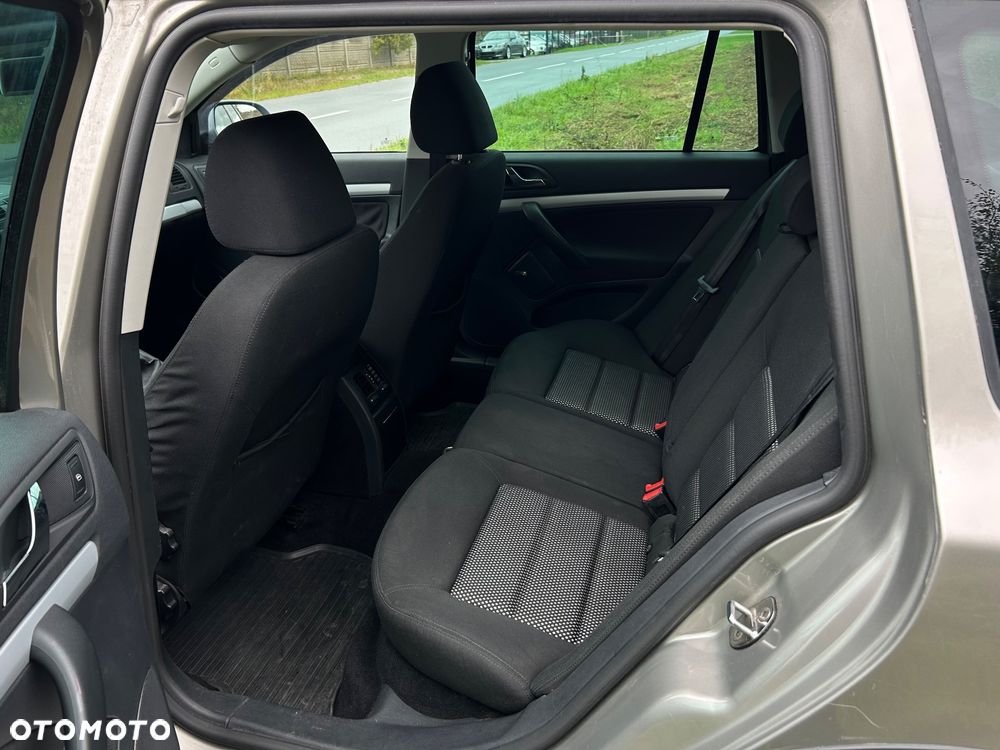 Skoda Octavia Scout 1.8 TSI - 13