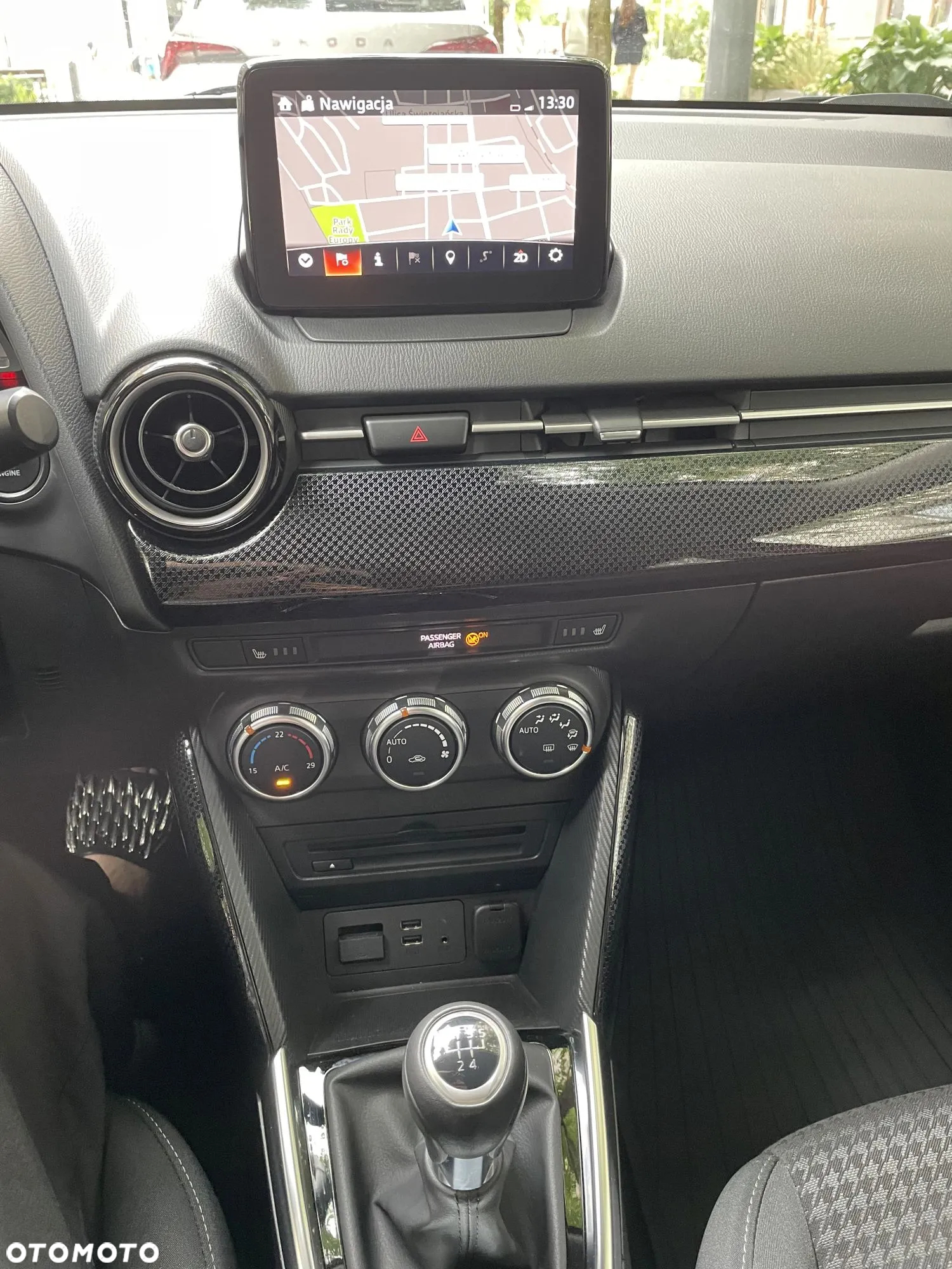 Mazda 2 1.5 Skyenergy - 12