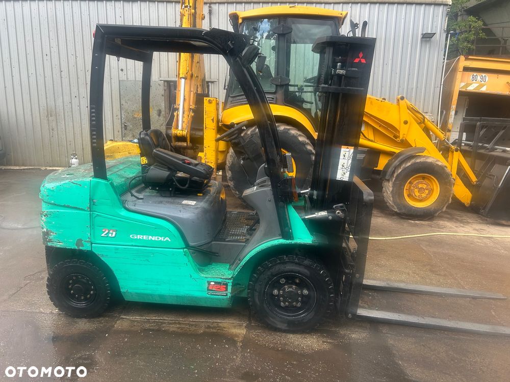 Mitsubishi FD25N - 2