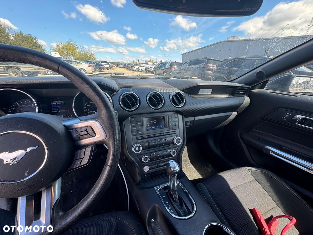 Ford Mustang 3.7 V6 - 12