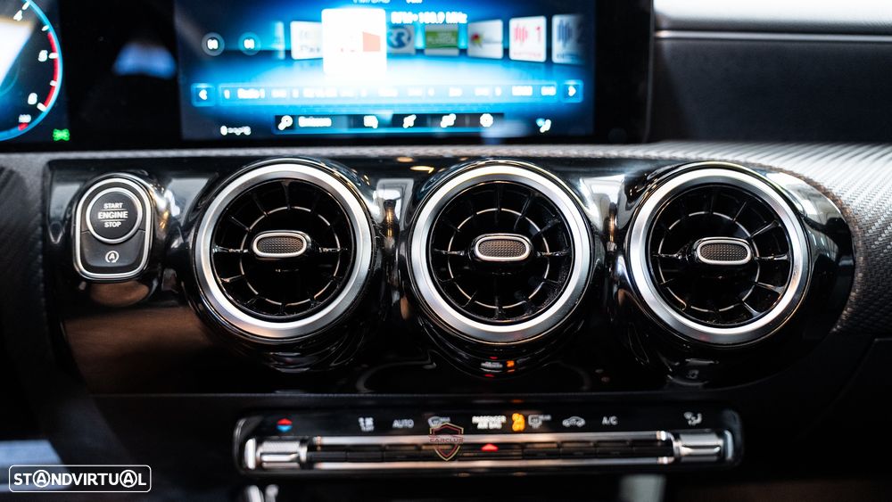Mercedes-Benz CLA 180 d Shooting Brake Business Solutions - 32