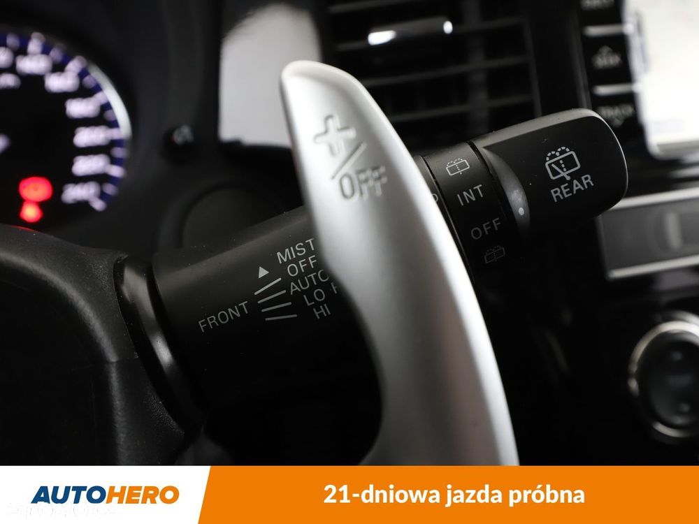 Mitsubishi Outlander - 30